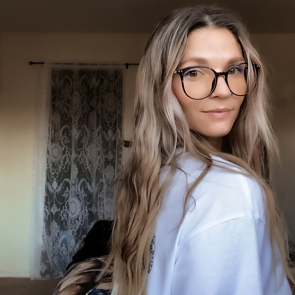 Meet your Posher, Chantelle - Picture 1 of 1